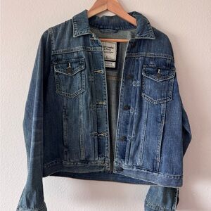 Large Abercrombie & Fitch Denim/Jean Jacket in excellent condition